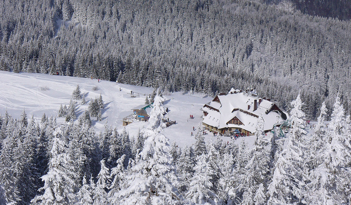 Karpaty - Tanie noclegi oferują schroniska PTTK (na Hali MIzowej)